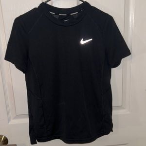 Woman’s Nike dri fit shirt